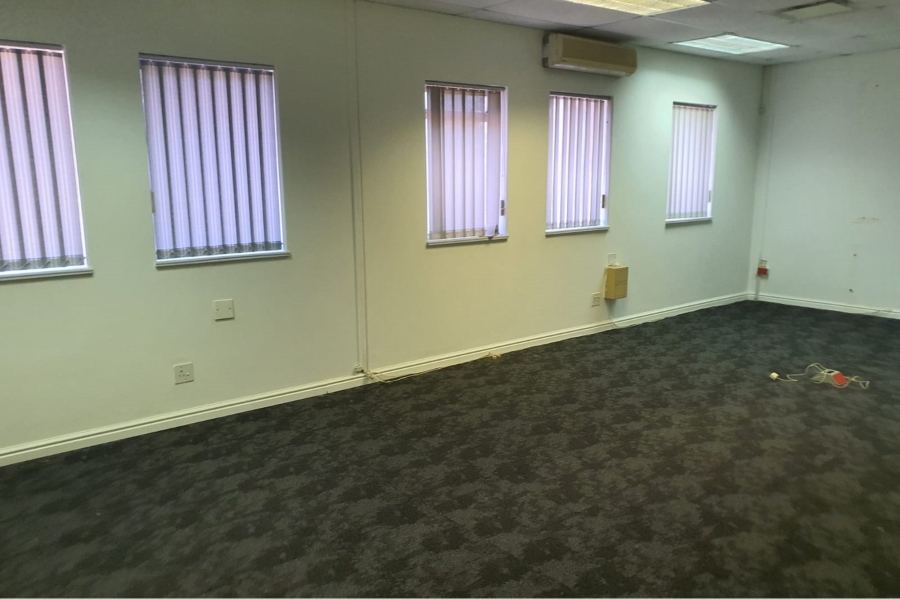 To Let commercial Property for Rent in Walmer Eastern Cape